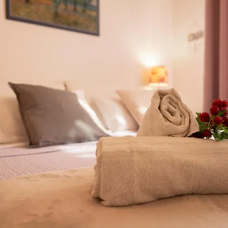 Апартаменты Up House *