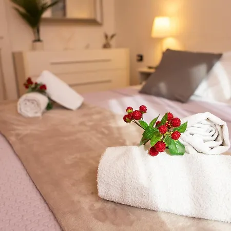 Up House Апартаменты