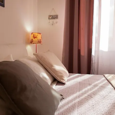 Up House Апартаменты Рим