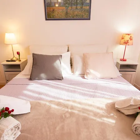 Апартаменты Up House