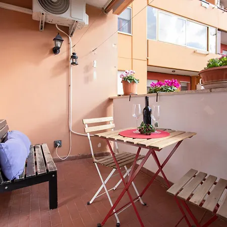 Up House Apartman
